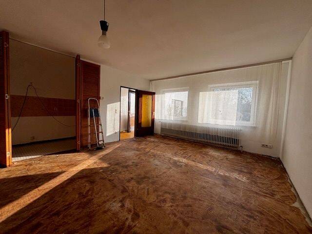 Immobilie in Lütjensee - im Erdgeschoss - mit Renovierungsbedarf - SP am Haus - Bild 3