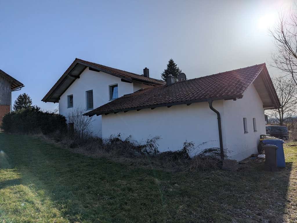 Immobilie in Pfarrkirchen - Solides Wohnhaus mit viel Potential - Bild 3
