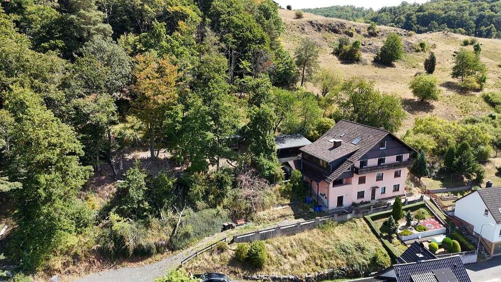 Immobilie in Steffenberg - Großzügige Eigentumswohnung mit 2 Einheiten – 
ideal für Familien & Kapitalanleger - Bild 1