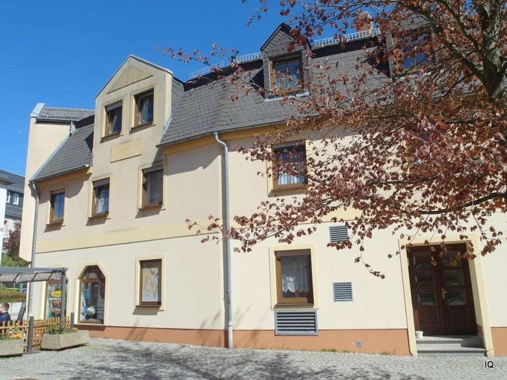 Immobilie in Hartha - *Wohnen und Arbeiten unter einem Dach* Hübsches Stadthaus mit Dachterrasse sucht kreative Bewohner - Bild 0