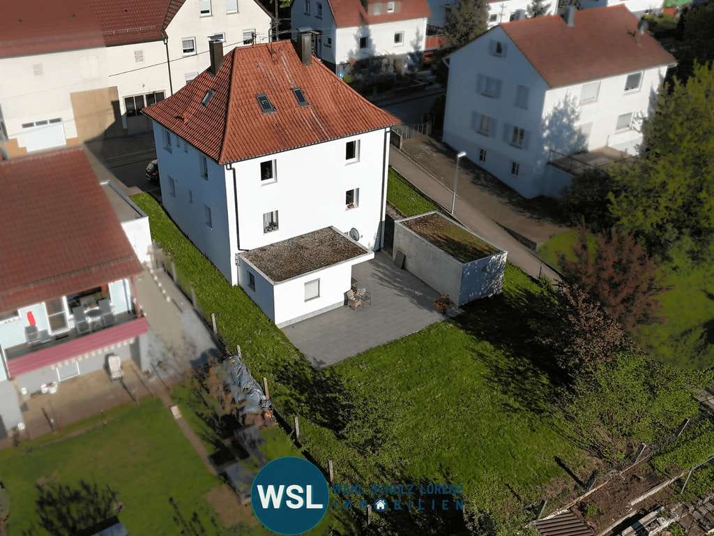 Immobilie in Owen - Modernisiertes Zweifamilienhaus mit Ausbaupotenzial, großer SW-Terrasse in ruhiger Hanglage von Owen - Bild 0