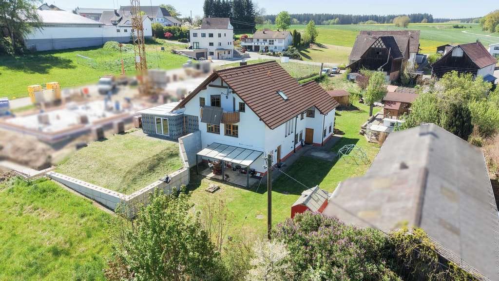 Immobilie in Ostrach - Platz für Familie, Arbeit und Vermietung – vielseitige Immobilie in ruhiger Lage - Bild 2