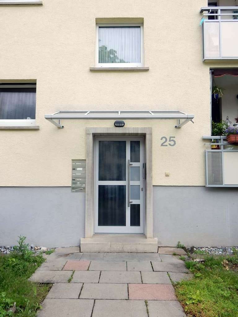 Immobilie in Nürtingen - KAPITALANLAGE ! Solide vermietete 2-Zimmerwohnung mit lebenslangem Wohnrecht - Bild 1