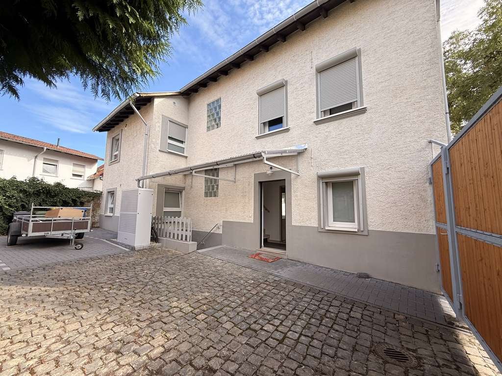 Immobilie in Wörrstadt - Zweifamilienhaus mit Innenhof und Scheune, von Grund auf saniert - Bild 4