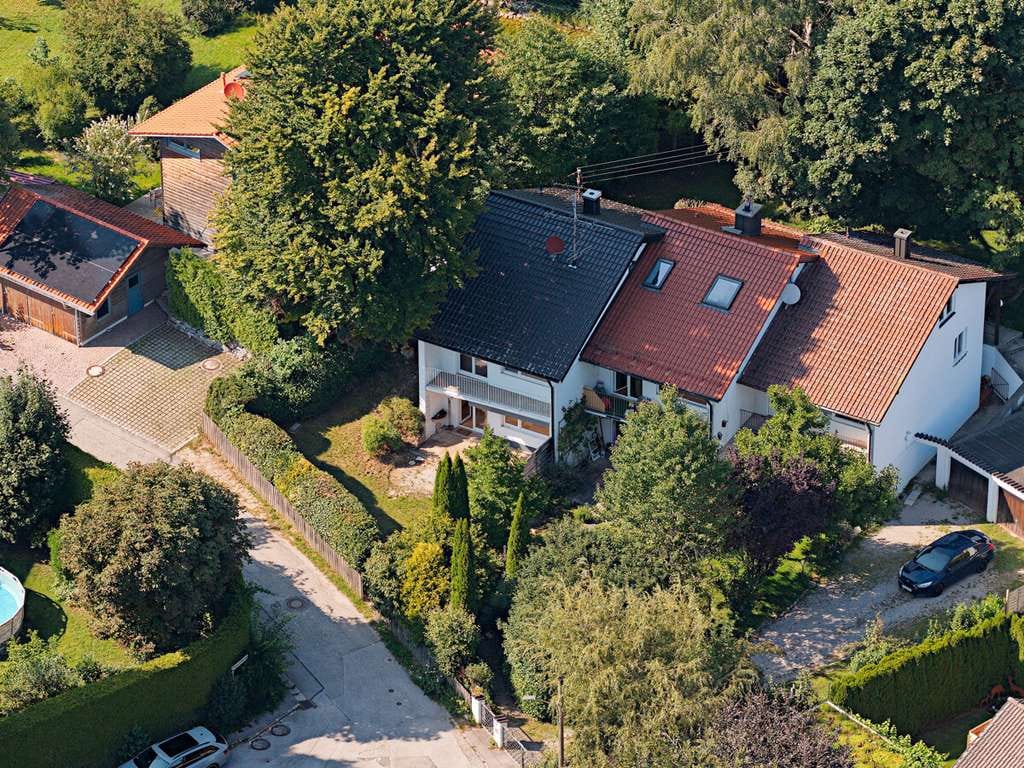 Immobilie in Schäftlarn - Charmantes  Reiheneckhaus in ruhiger Bestlage von Zell - Bild 1