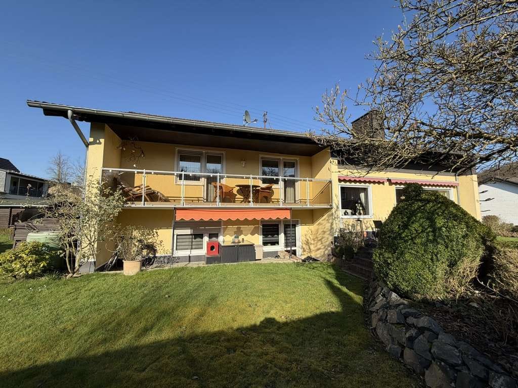 Immobilie in Hamm (Sieg) - Gepflegtes Split-Level-Haus mit Einliegerwohnung (vermietet) und tollem Garten - nahe Hamm/Sieg! - Bild 3