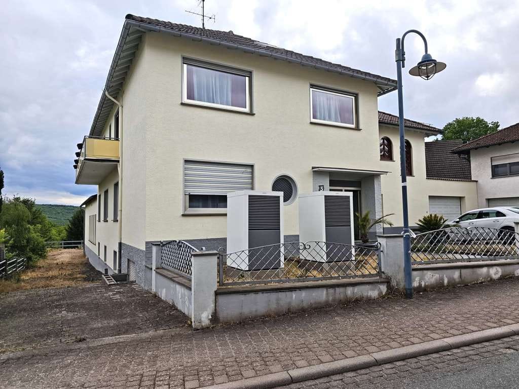 Immobilie in Daxweiler - Daxweiler - Attraktives Einfamilienhaus mit ELW, traumhaftem Fernblick und großen Nutzflächen - Bild 2
