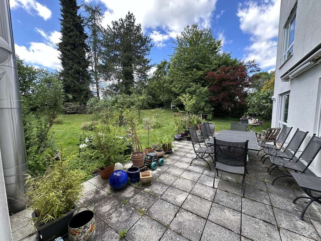 Immobilie in Wehrheim - Attraktive Kombination aus Wohnen und Arbeiten unter einem Dach  - Bild 1
