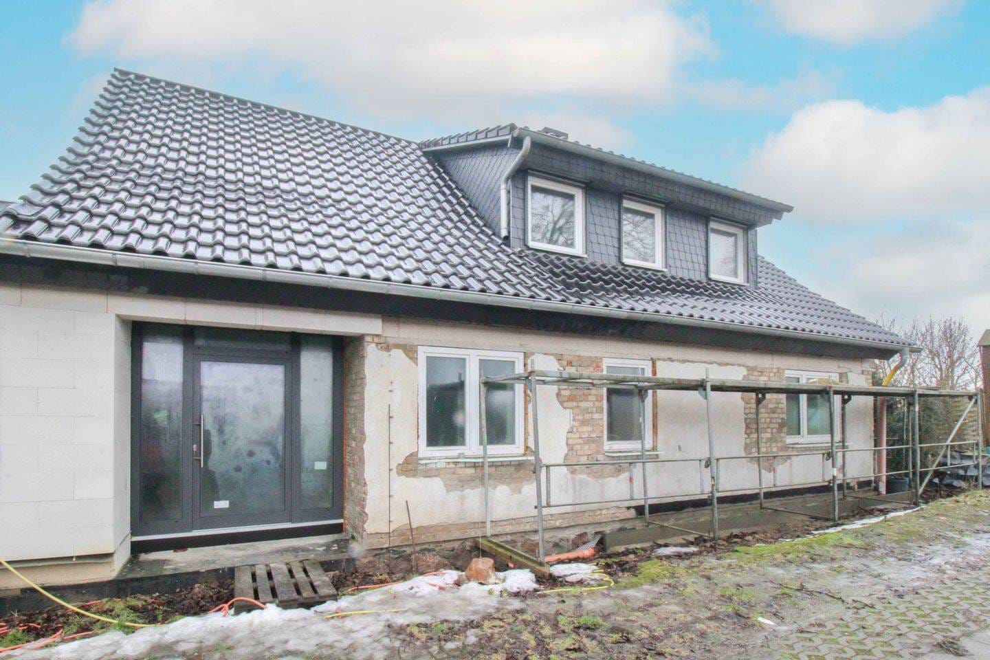 Immobilie in Altefähr - Fortgeschrittener Rohbau nahe Altefähr - Ideal für Familien & Pendler nach Stralsund - Bild 1
