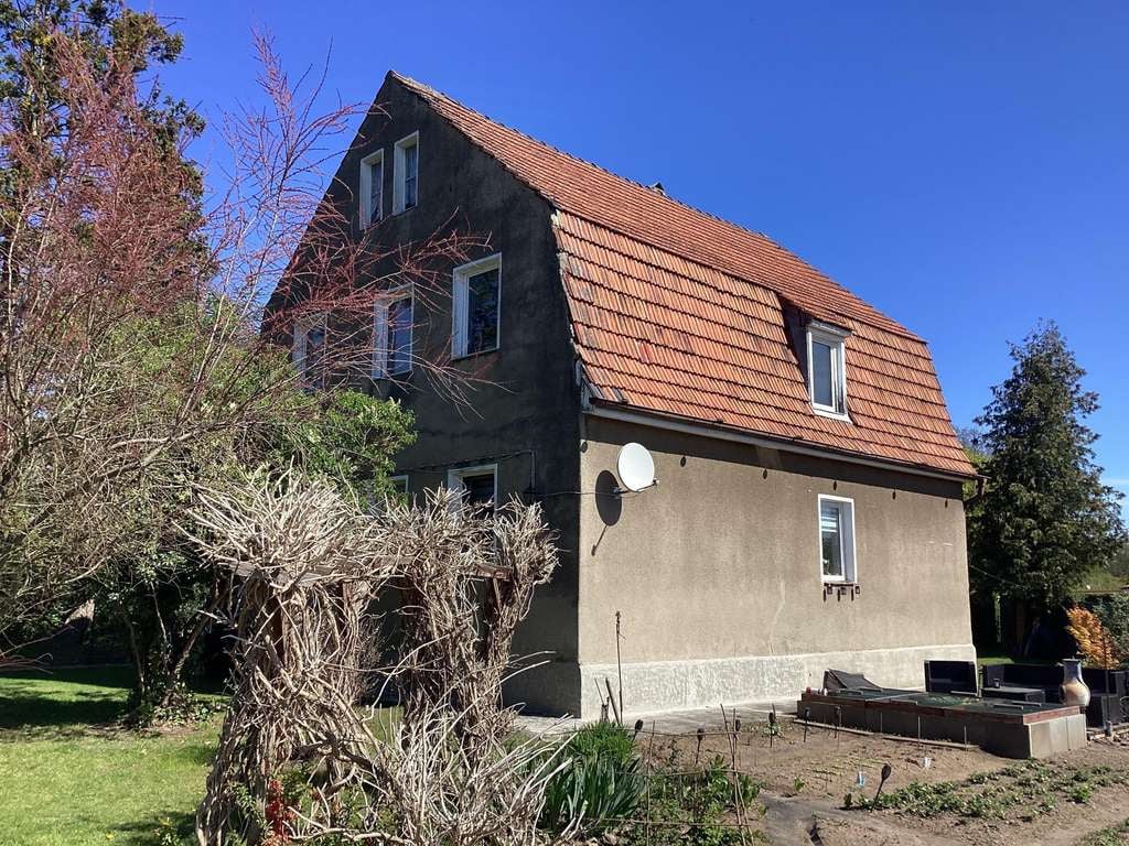 Immobilie in Bernau - Teilsaniertes Haus mit Perspektive ! - Bild 1