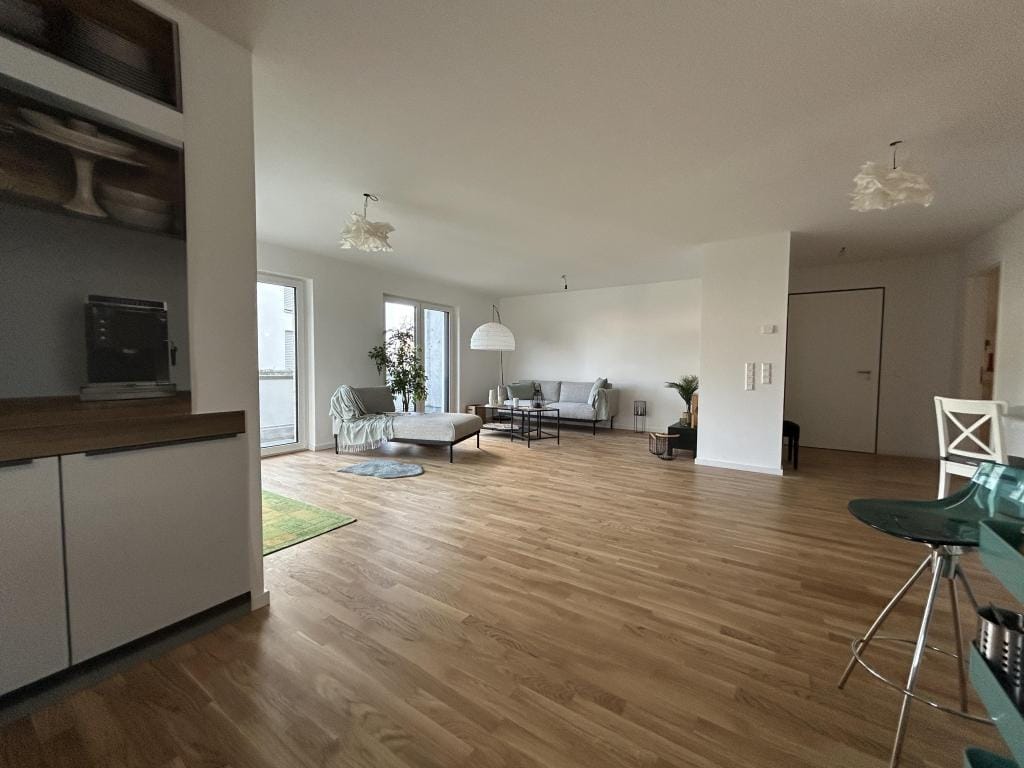 Immobilie in Heuweiler - Grüner Lebensraum: 4-Zimmer-Wohnung mit eigener Garten- und Terrassenlandschaft - Bild 2