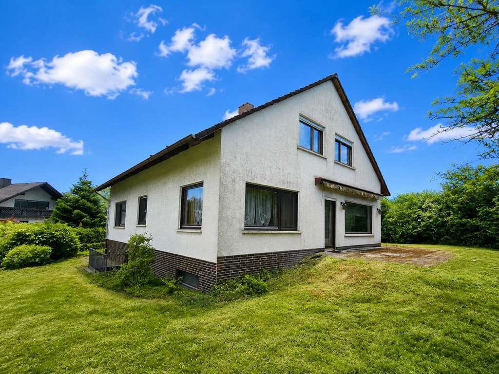 Immobilie in Wetter - Großzügiges Einfamilienhaus mit 8 Zimmern und Traumgrundstück in Wetter - Bild 1