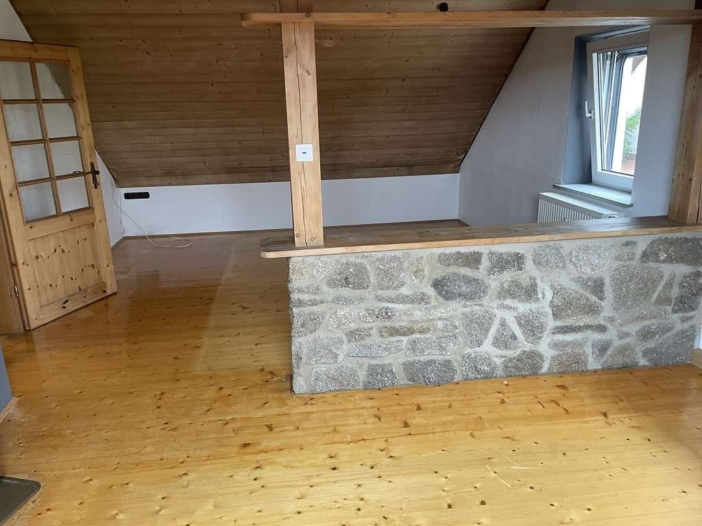 Immobilie in Flossenbürg - Zweifamilienwohnhaus im Herzen von Flossenbürg - Bild 2
