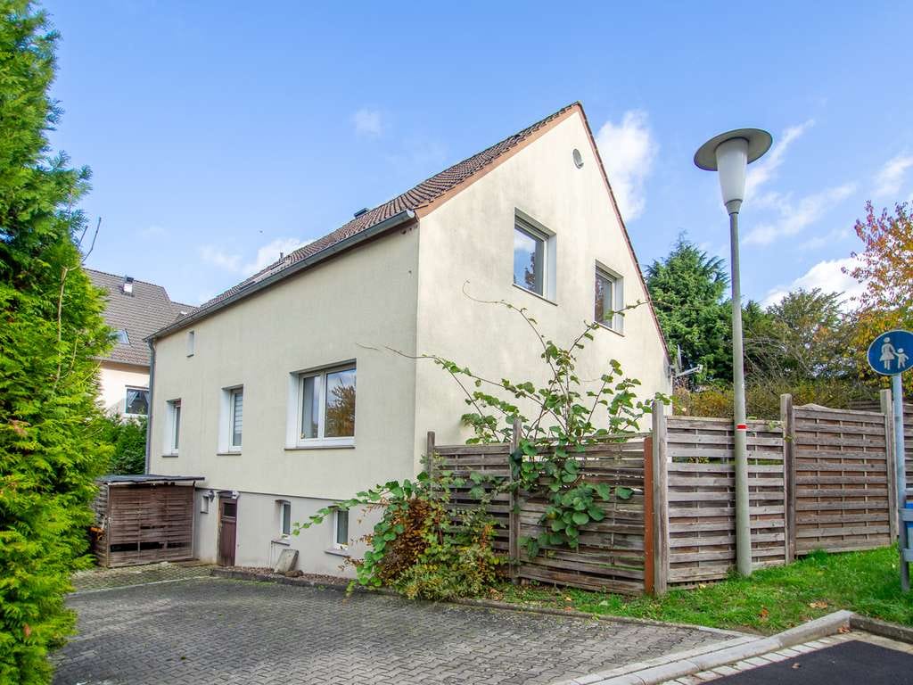 Immobilie in Enger - Wohnen in Enger: Ein Haus mit Charme sucht neue Ideen. - Bild 4