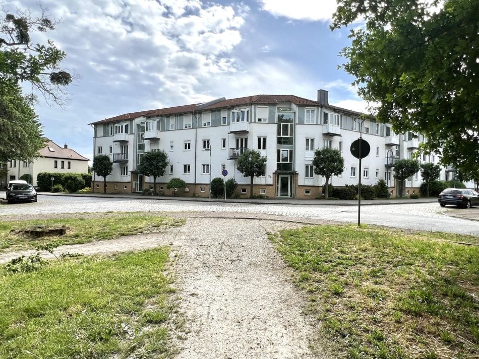 Immobilie in Coswig (Anhalt) - Vermietete Eigentumswohnung am Schillerpark - Bild 2