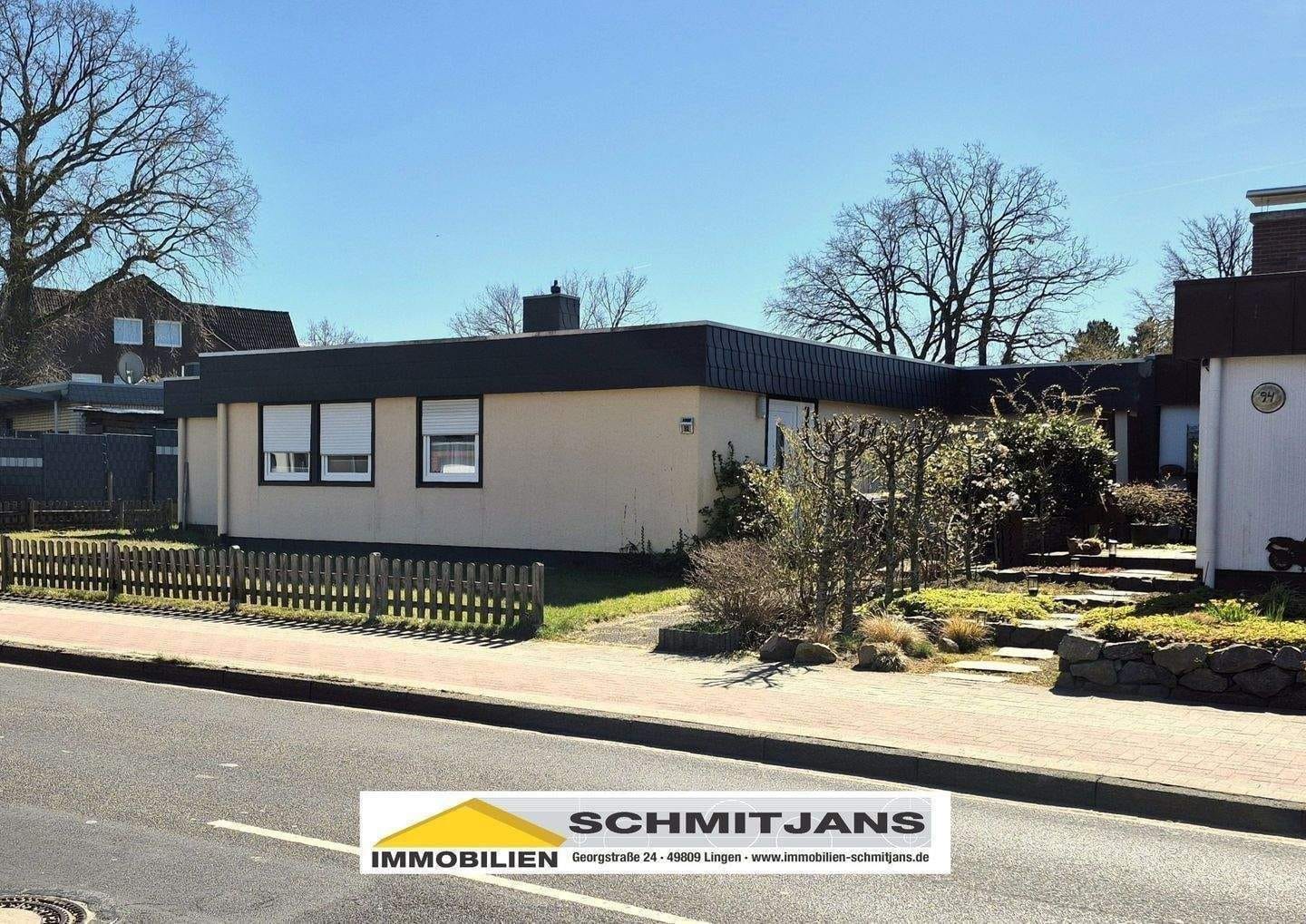 Immobilie in Lingen (Ems) - Gepflegter, ebenerdiger Winkelbungalow mit Garten, Keller und Garage - Bild 2