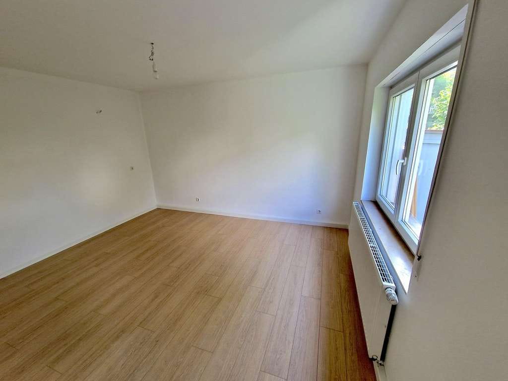 Immobilie in Bad Ditzenbach - Haus-in-Haus-Gefühl: Einstöckiger Anbau mit eigenem Garten & separatem Zugang - Bild 3