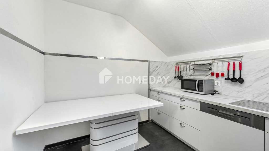 Immobilie in Neukirch - Freundliche Zwei-Zimmer-Wohnung mit Balkon und klarer Raumstruktur - Bild 4