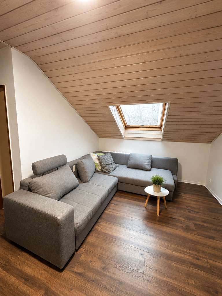 Immobilie in Friedberg - Kapitalanlage mit Potenzial: 4-Zimmer-Eigentumswohnung in 3 Apartments aufgeteilt - Bild 3