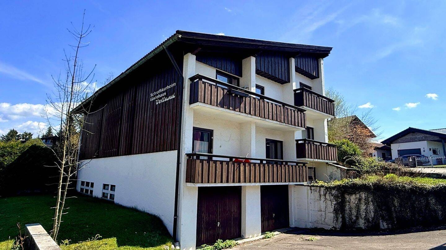 Immobilie in Oberstaufen - Raum für Gäste, Ideen und Leben -  Bed & Breakfast, Gästehaus, Seminarbetrieb oder Mitarbeiterapartements  - Bild 0