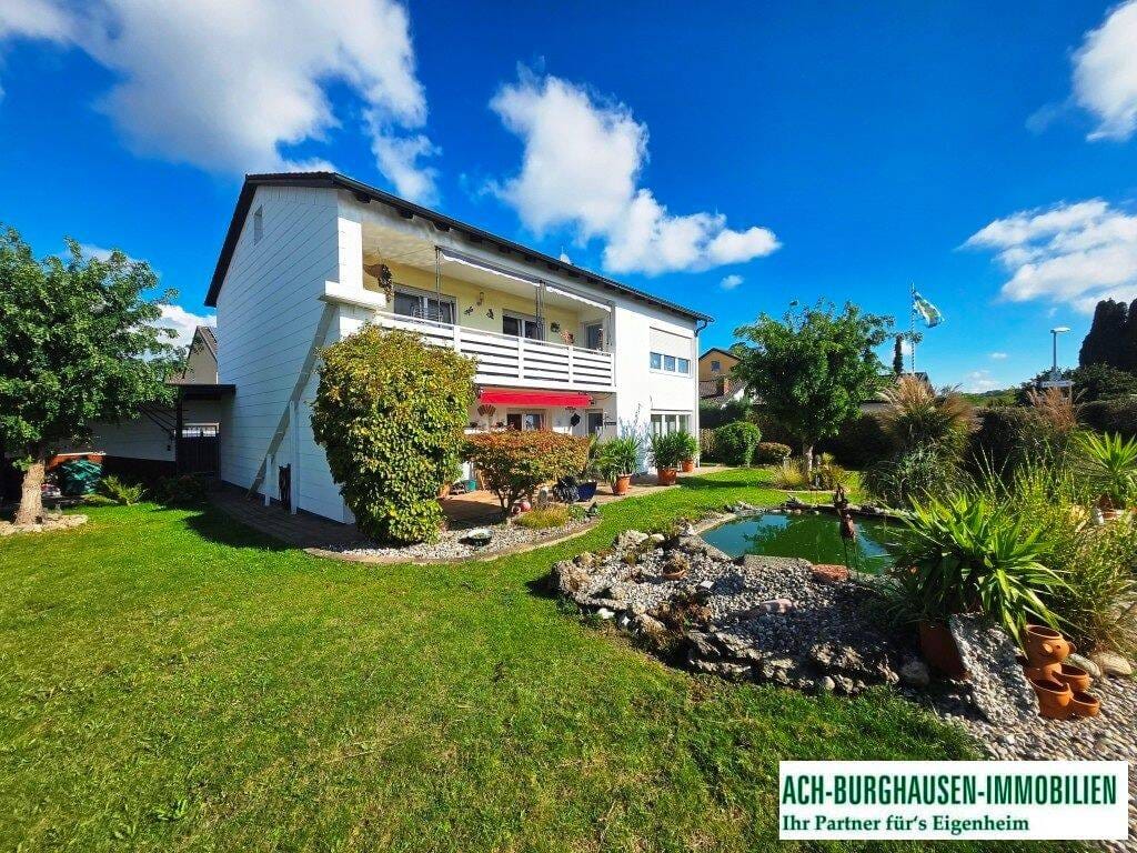 Immobilie in Burgkirchen an der Alz - Sonnige 3-Zimmerwohnung im 1-OG mit eigenem Garten & Garage in Burgkirchen zu verkaufen!! - Bild 0