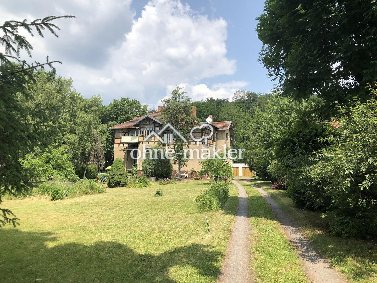 Immobilie in Harztor - Villa/Mehrfamilienhaus am Südharz in idyllischem Erholungsort - mit Ausbau-/Investmentpotential - Bild 0