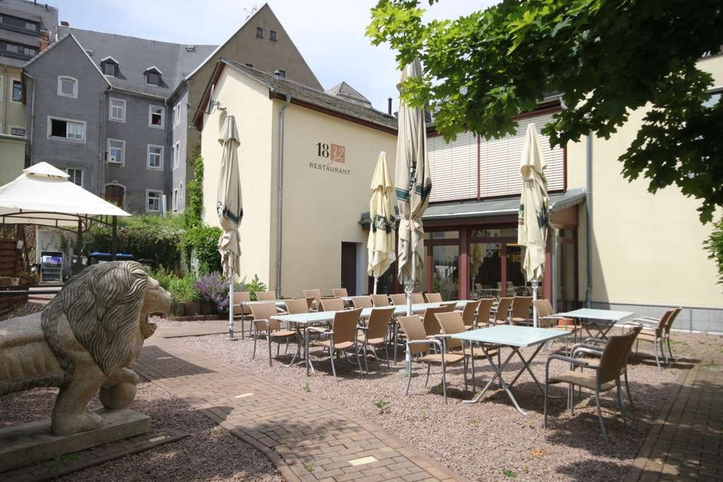 Immobilie in Hainichen - ++ Attraktives Mehrfamilienhaus mit Restaurant ++ - Bild 0