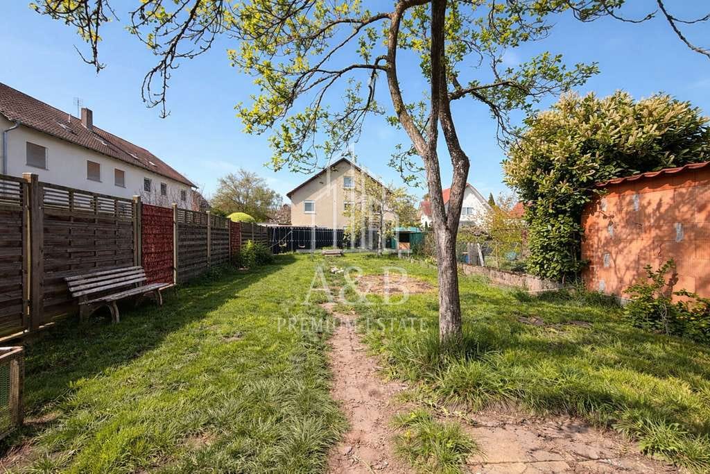 Immobilie in Offenbach an der Queich - ** Ihr Traum vom EFH mit großem Garten ** - Bild 0
