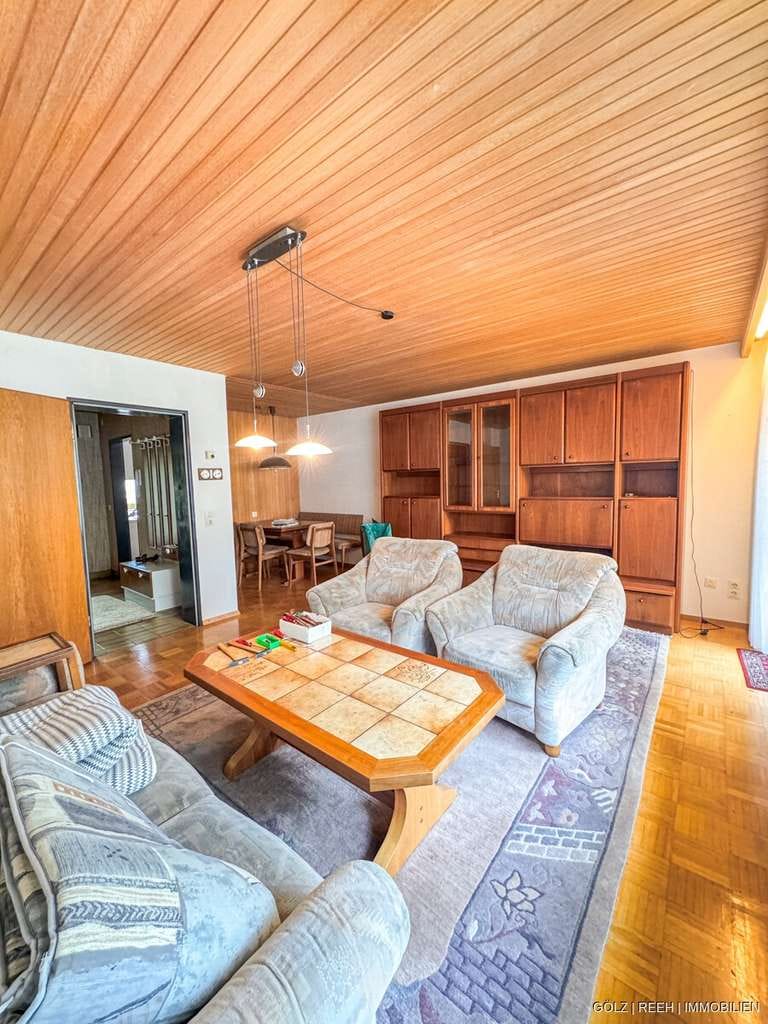 Immobilie in Weilheim an der Teck - Ärmel hoch und Wohnträume verwirklichen – Reihenmittelhaus in toller Randlage - Bild 3