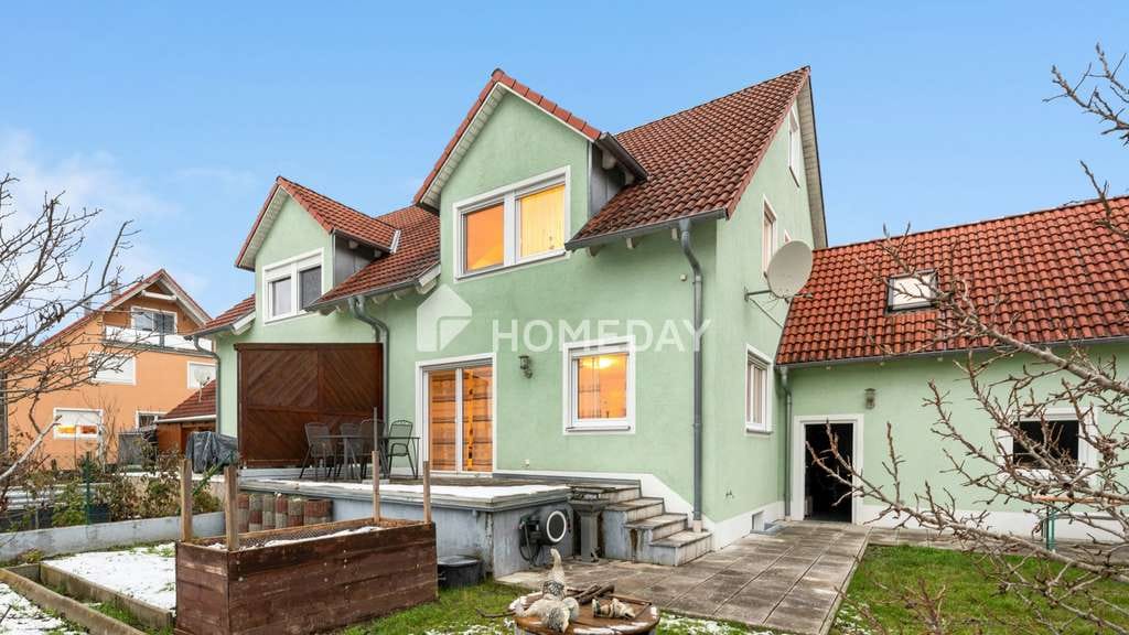 Immobilie in Teublitz - Attraktive Doppelhaushälfte in Teublitz: Sauna, Einbauküche, große Terrasse & Doppelgarage - Bild 2
