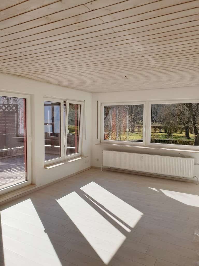 Immobilie in Erlenbach - Sonnige 3-Zimmer-Wohnung mit Terrasse und toller Aussicht in Erlenbach - Bild 0