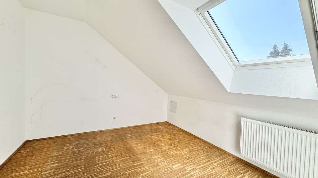Immobilie in Oestrich-Winkel - ** Oestrich: 2-Zimmer-Wohnung im Dachgeschoss in der Senioren-Residenz ** - Bild 3