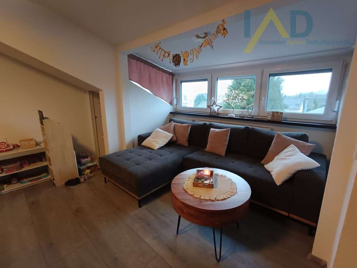 Immobilie in Gimbsheim - Hochwertig sanierte Maisonette-Wohnung mit Gartenanteil und Stellplatz - Bild 0