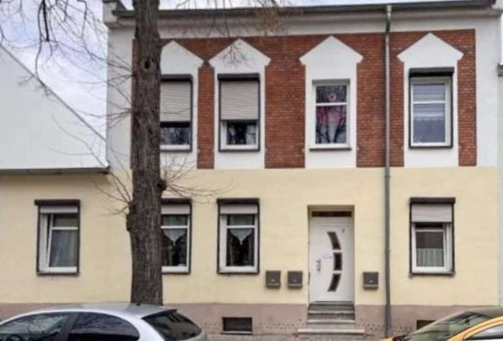 Immobilie in Bernburg - Mehrfamilienhaus mit Option zur teilweisen Eigennutzung! - Bild 0