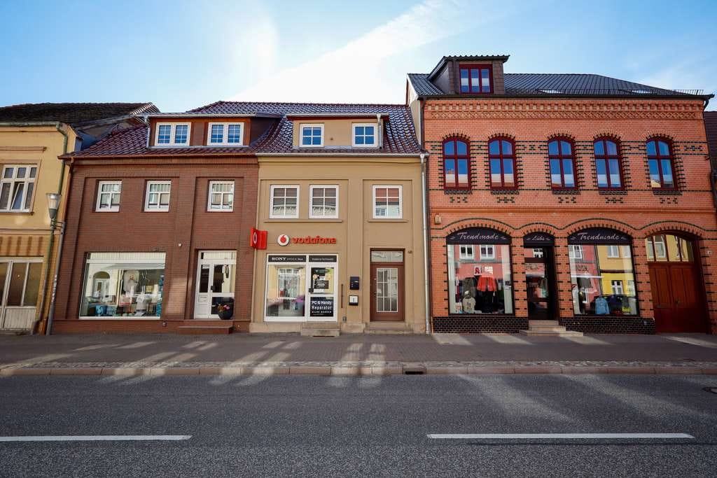 Immobilie in Gnoien - Wohn- und Geschäftshaus im Zentrum der Warbelstadt Gnoien - Bild 0