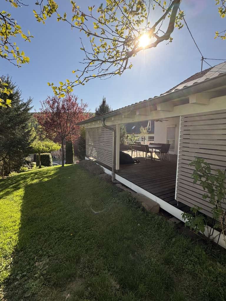 Immobilie in Berglen - Modernes EFH mit Einliegerwohnung PV + Speicher, Wärmepumpe & Klimaanlage – Energieeffizient wohnen - Bild 3
