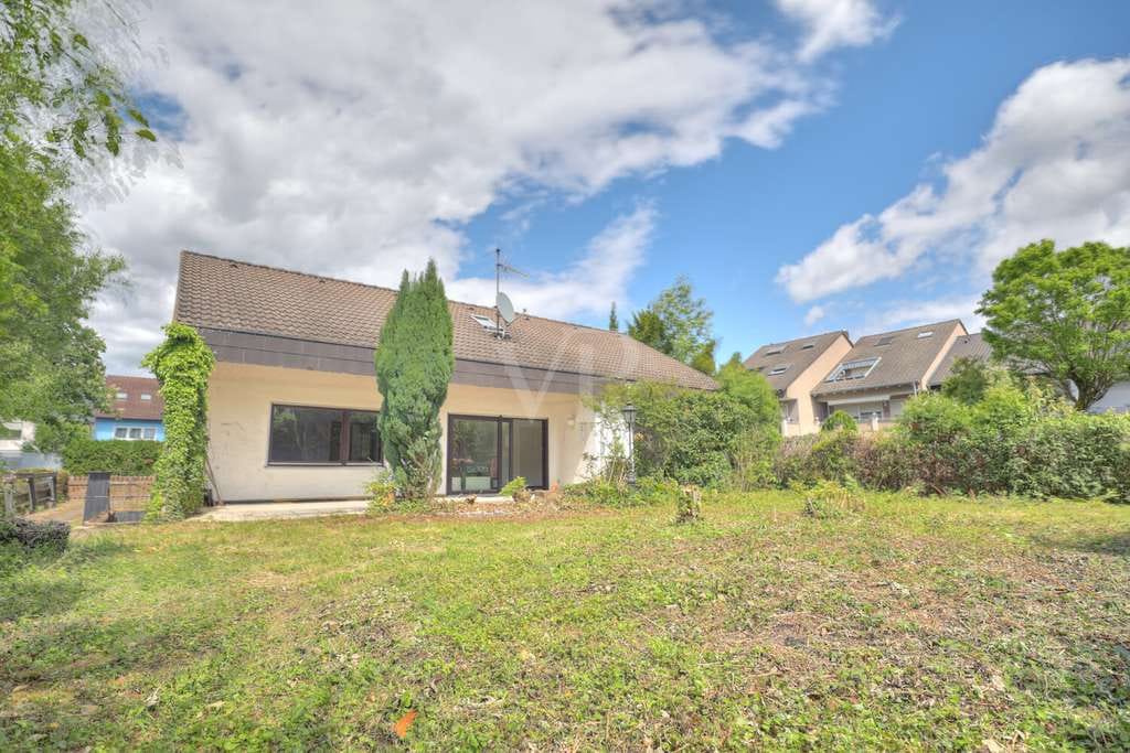 Immobilie in Schwaigern - Familienidylle in ruhiger Lage – Großzügiges Zuhause mit Sonnengarten in Schwaigern - Bild 1