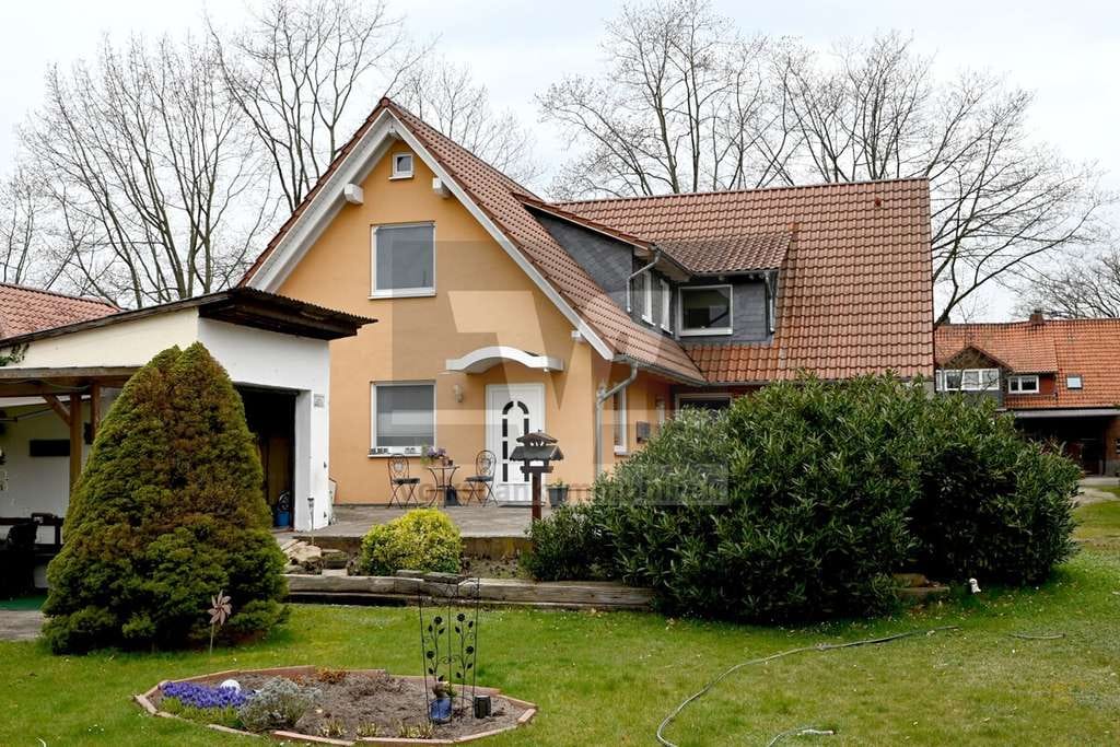 Immobilie in Langlingen - ++ Junges, gepflegtes Zweifamilienhaus in ländlicher Lage ++ - Bild 1