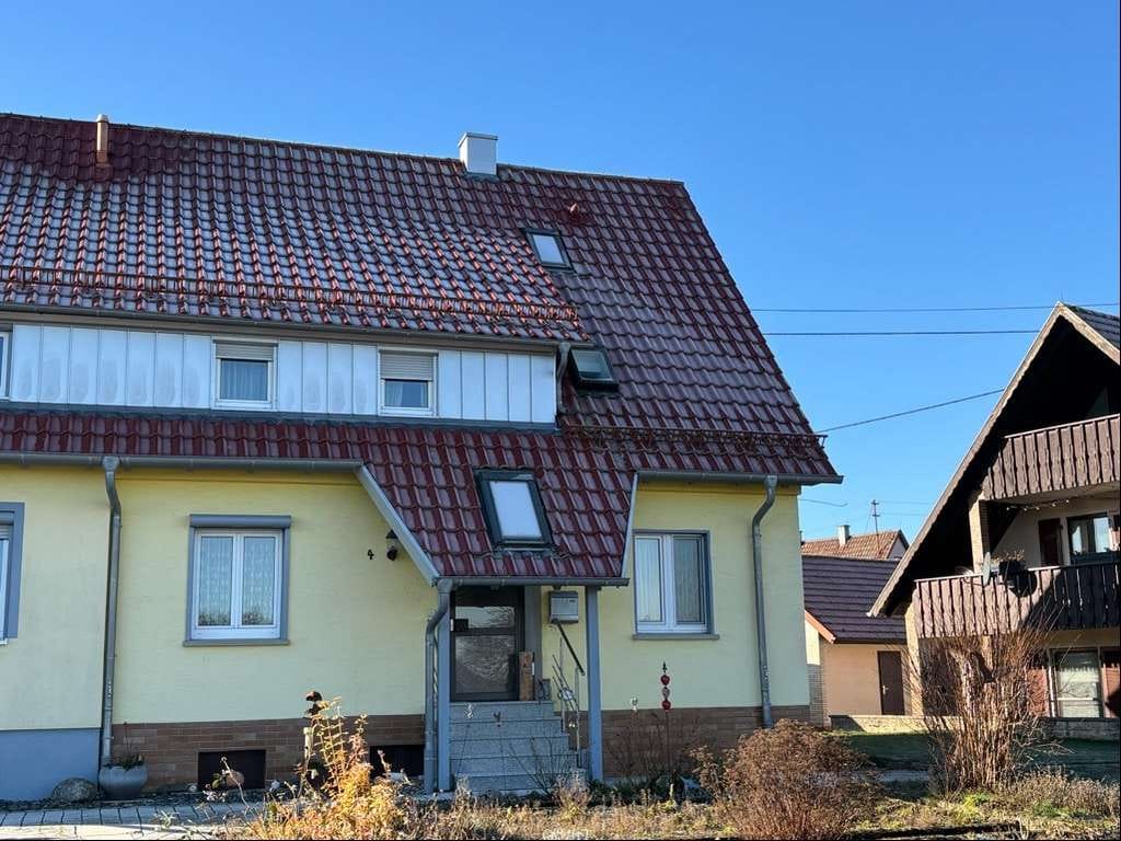 Immobilie in Ilshofen - Familienfreundliche DHH mit großem Garten! - Bild 0