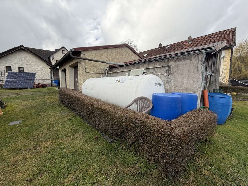 Immobilie in Kirchenpingarten - Viel Platz für die Familie* Schnuckeliges Wohnhaus mit Nutzgarten und Doppelgarage zu verkaufen - Bild 0