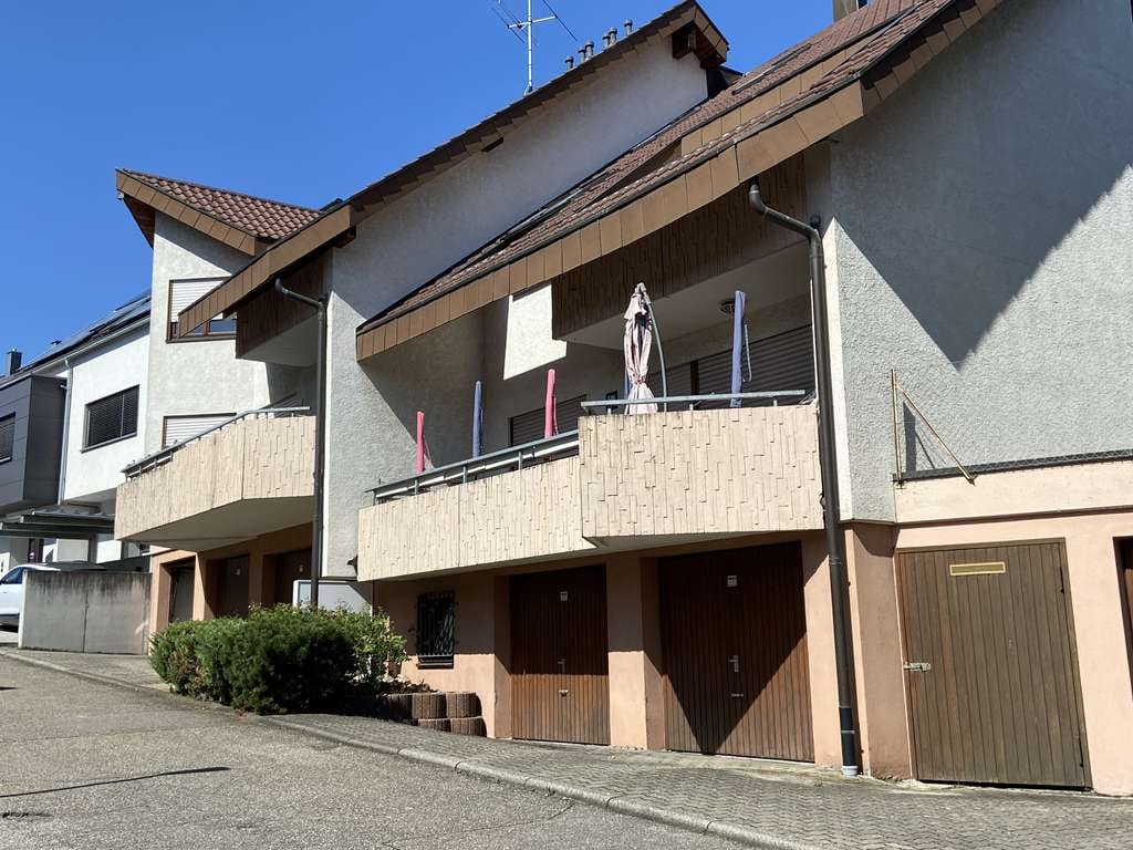 Immobilie in Eisingen - Helle 3-Zimmer Wohnung mit Balkon und Einzelgarage - Bild 1
