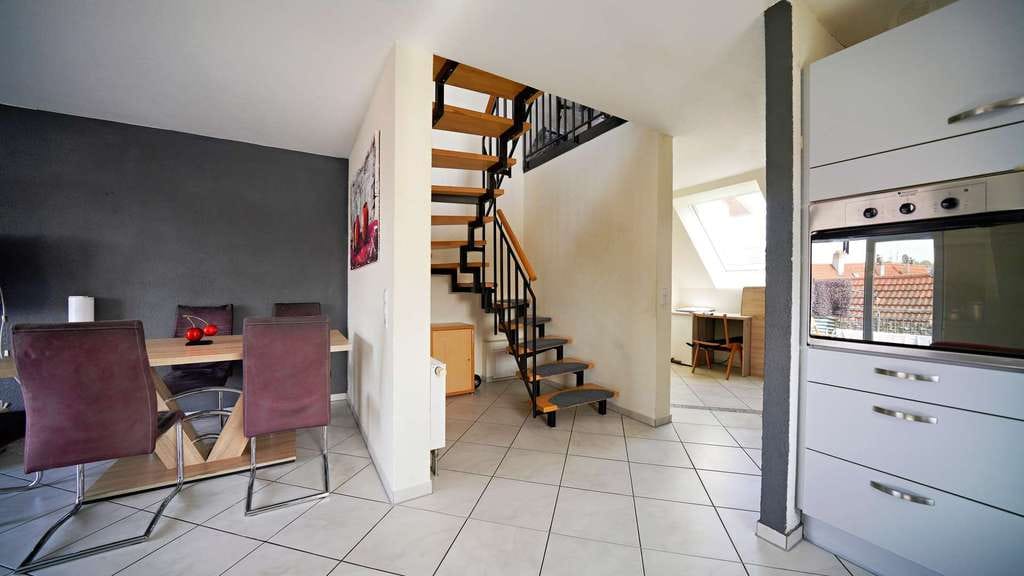 Immobilie in Gemmrigheim - Charmante Maisonette mit offenem Wohnkonzept und sonnigem Balkon - Bild 3