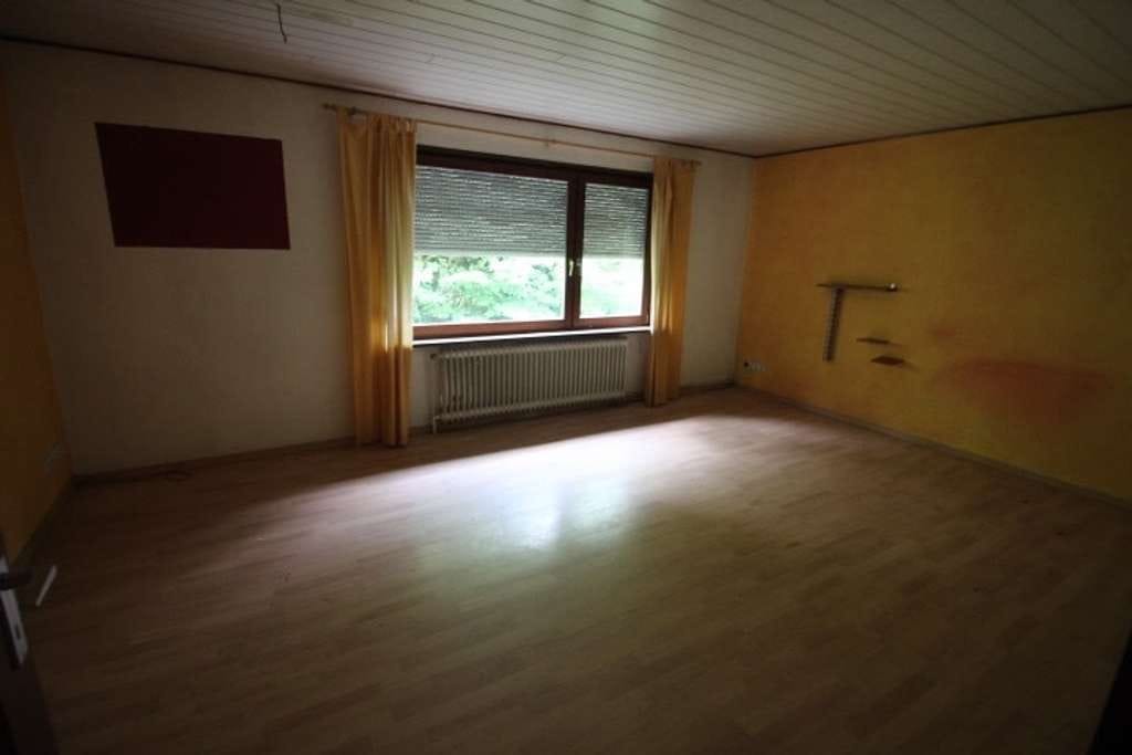 Immobilie in Süderlügum - Ebenerdiger Bungalow mit großem Keller in zentraler Lage von Süderlügum - Bild 4