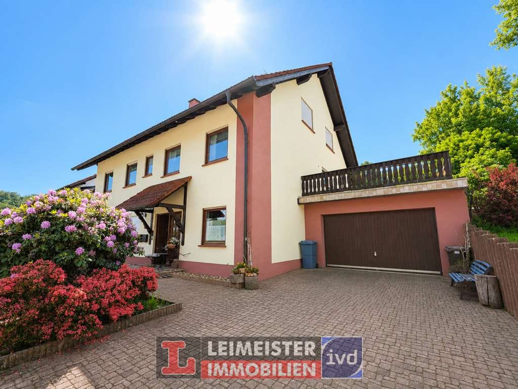 Immobilie in Krombach - Ein Haus zum Ankommen – Familienidylle mit Garten, Natur und Lebensqualität in Krombach - Bild 0