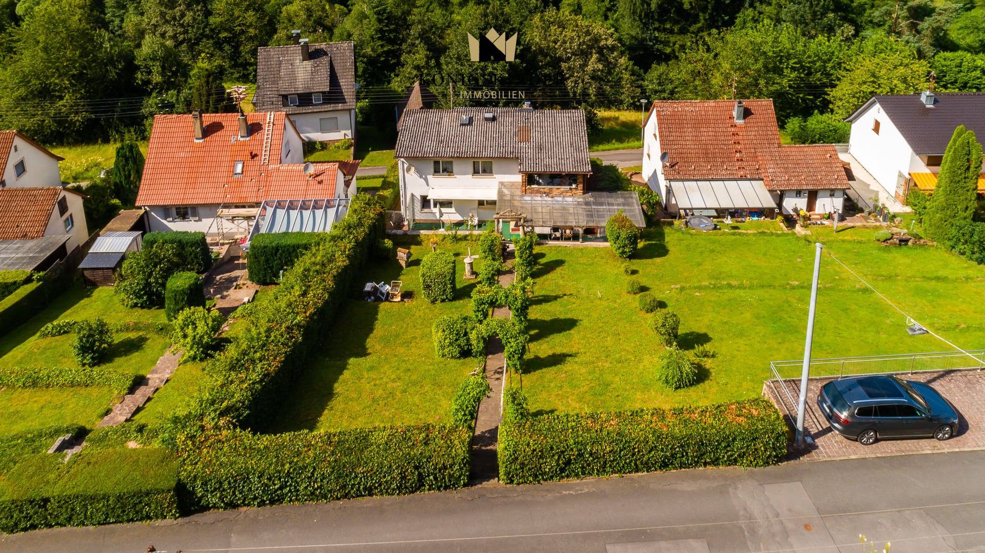 Immobilie in Walldürn - Mehrgenerationenhaus mit riesigem Gartengrundstück - Bild 1