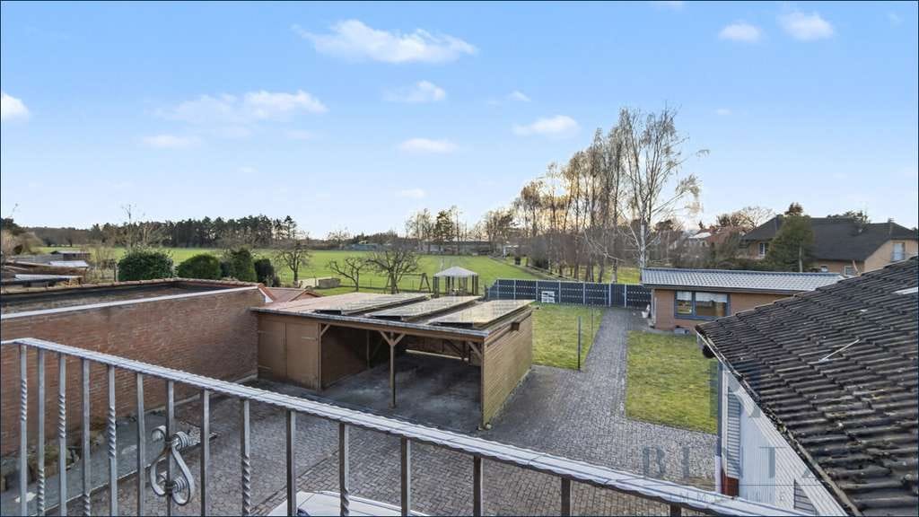 Immobilie in Schiffdorf - Solides Zweifamilienhaus in Wehdel - Bild 1