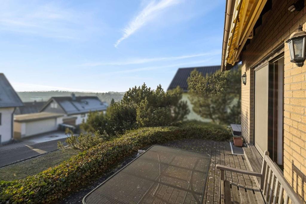Immobilie in Mücke - Gepflegtes Zweifamilienhaus in absolut ruhiger Lage von Mücke / Ruppertenrod! - Bild 1