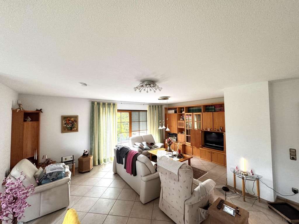 Immobilie in Rodenbach bei Puderbach - Hochwertiges Einfamilienhaus in ruhiger Ortsrandlage mit großem Traumgrundstück - Bild 2