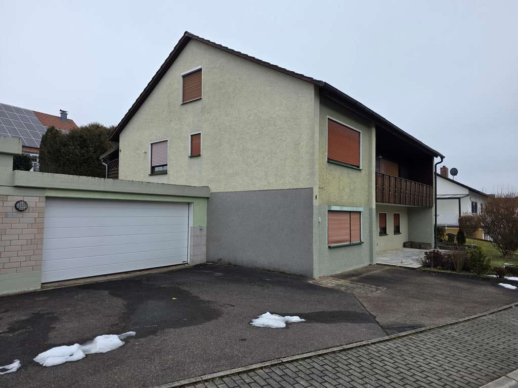 Immobilie in Ravenstein - Einfamilienhaus mit viel Platz für Familie und Hobby - Bild 1
