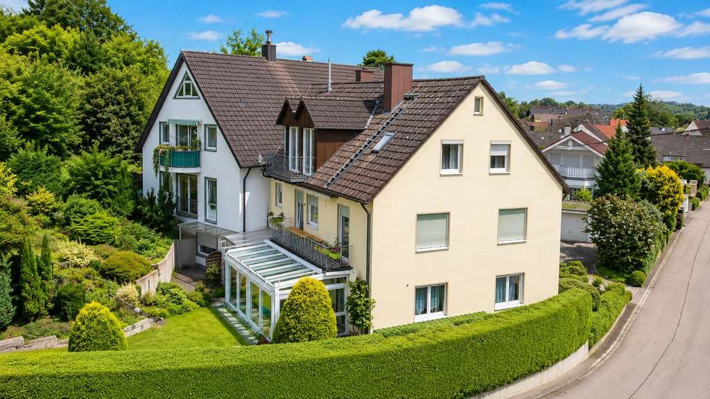 Immobilie in Adelsried - 3-Zimmer-Erdgeschosswohnung mit Wintergarten, Garten & Garage – provisionsfrei - Bild 0